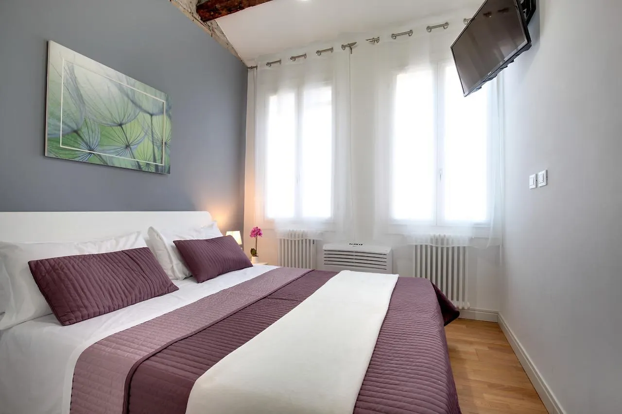 Botteri Palace Apartments By Wonderful Italy 베니스